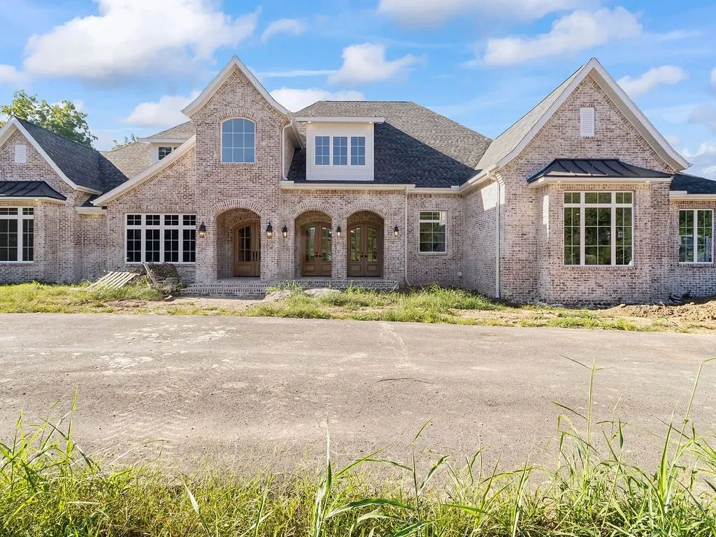 Brick estate home front elevation